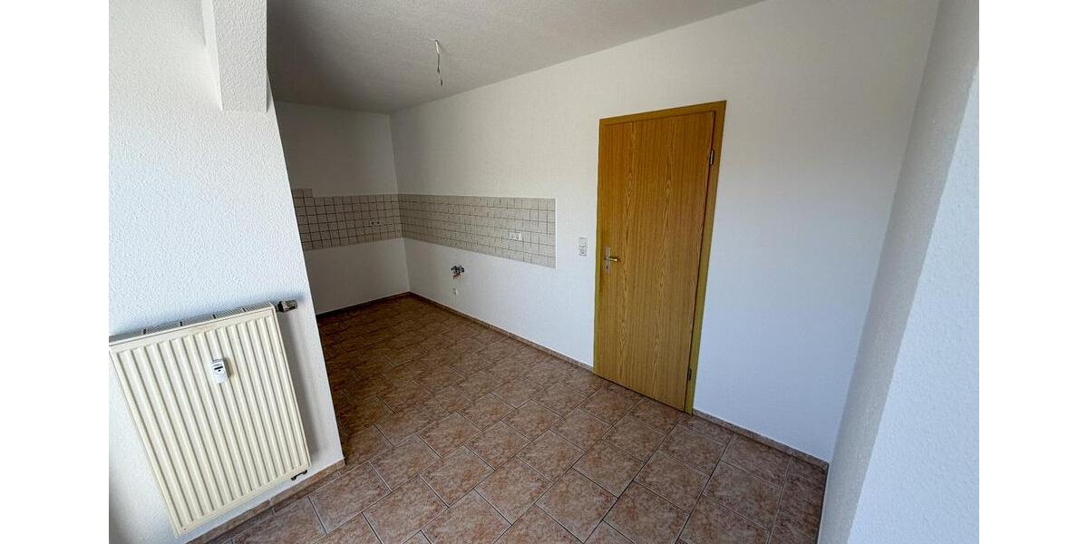 Dachgeschoßwohnung Werdau - 3 Zimmer, 67 m&sup2;, 334&euro; | Angebot:26131598