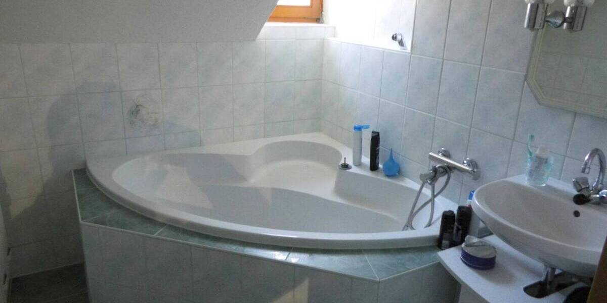 Mehrfamilienhaus, Wohnhaus Netzschkau - 95.000&euro; | Angebot:25662880