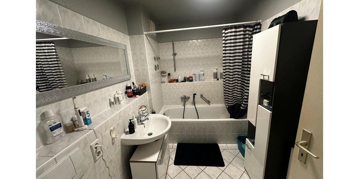 Etagenwohnung Zwickau - 2 Zimmer, 67 m&sup2;, 435&euro; | Angebot:25924998