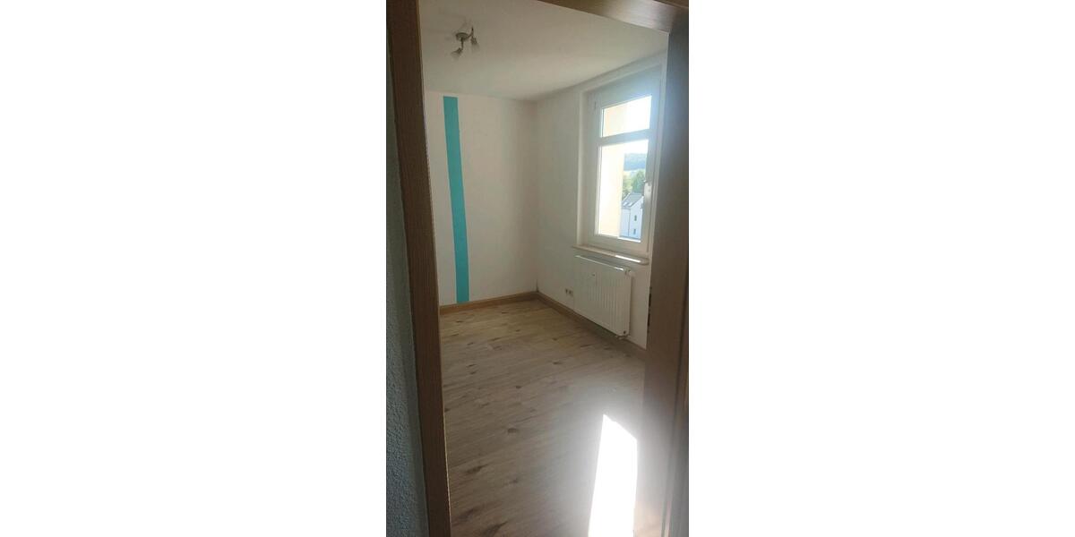 Etagenwohnung Schwarzenberg/Erzgebirge Erzgebirge - 4 Zimmer, 92 m&sup2;, 790&euro; | Angebot:25354152