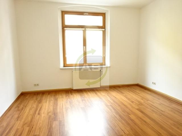 Etagenwohnung Werdau - 4 Zimmer, 96 m&sup2;, 550&euro; | Angebot:24714138