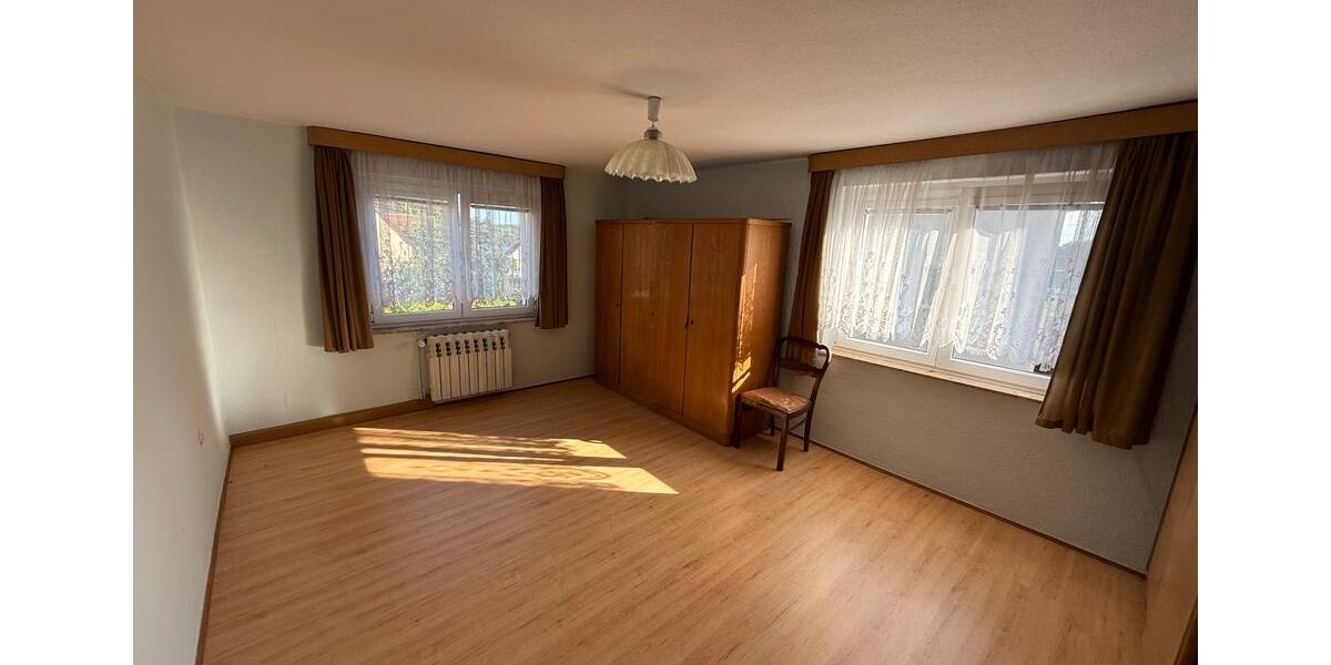 Einfamilienhaus Glauchau - 3 Zimmer, 100 m&sup2;, 139.500&euro; | Angebot:22496086