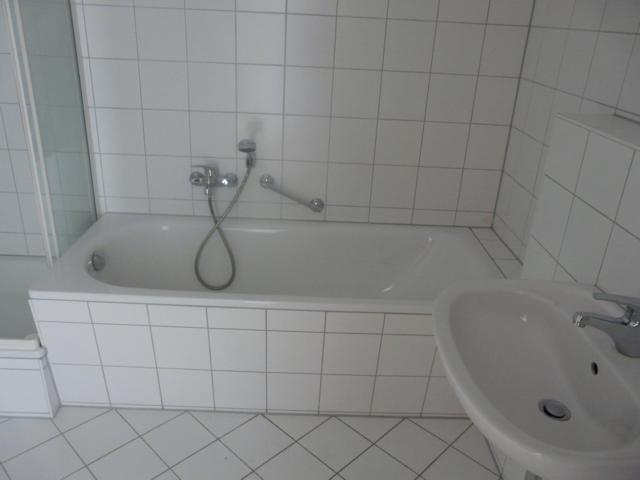 Etagenwohnung Crimmitschau - 2 Zimmer, 63 m&sup2;, 370&euro; | Angebot:17385084