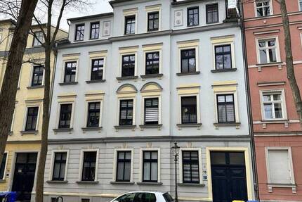 Wohnung Zwickau Innenstadt - 3 Zimmer, 72 m&sup2;, 67.000&euro; | Angebot:25999729