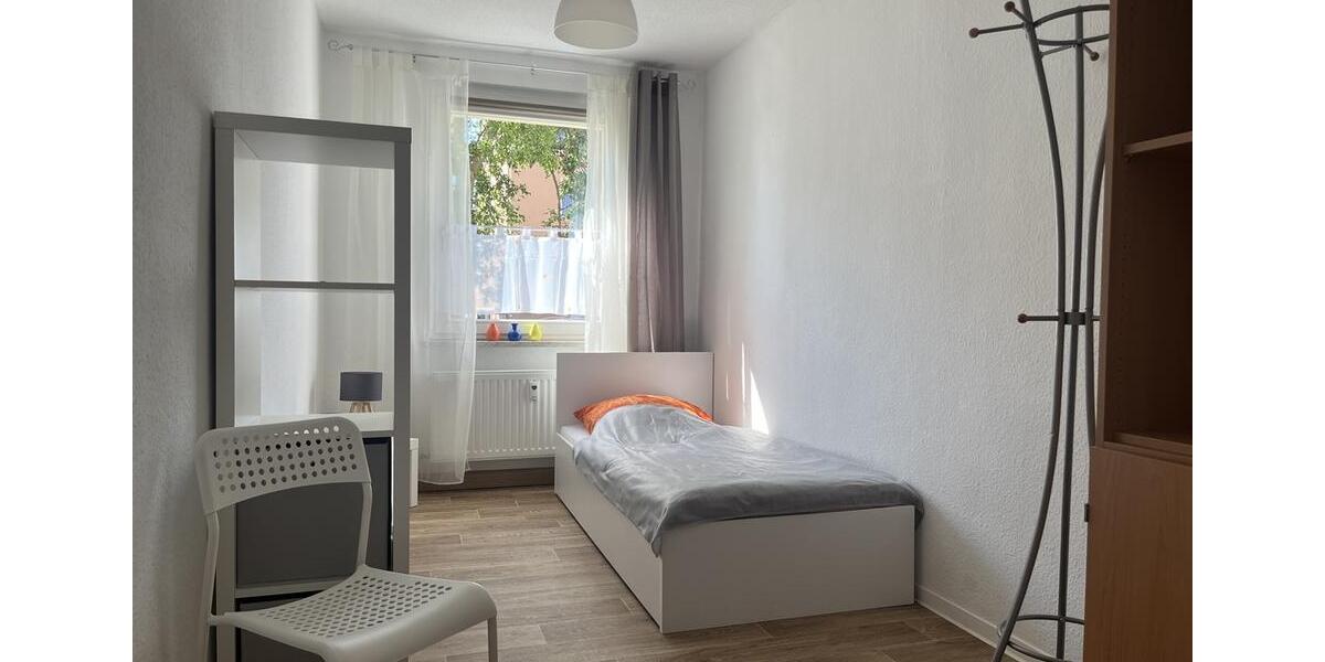Etagenwohnung Reichenbach im Vogtland - 3 Zimmer, 58 m&sup2;, 350&euro; | Angebot:25271891