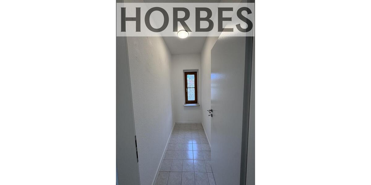 Dachgeschoßwohnung Zwickau Zwickau-Nord - 2 Zimmer, 106 m&sup2;, 650&euro; | Angebot:24874264