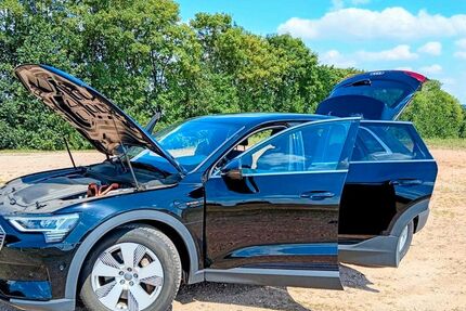 Audi e-tron 59.000 km 26.800 &euro; Oelsnitz/Erzgebirge 09376