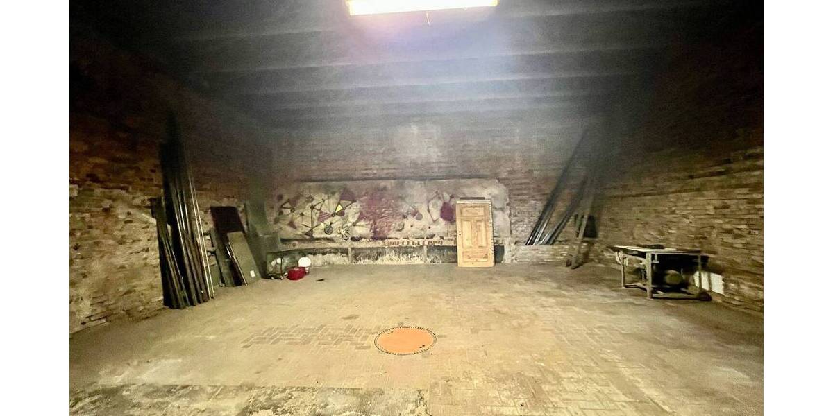 Mehrfamilienhaus, Wohnhaus Lengenfeld - 4 Zimmer, 150 m&sup2;, 85.000&euro; | Angebot:25708235