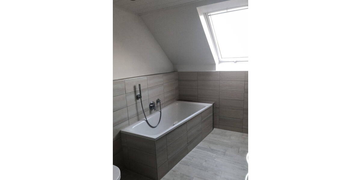 Etagenwohnung Wilkau-Haßlau Haßlau - 4 Zimmer, 105 m&sup2;, 830&euro; | Angebot:25897497