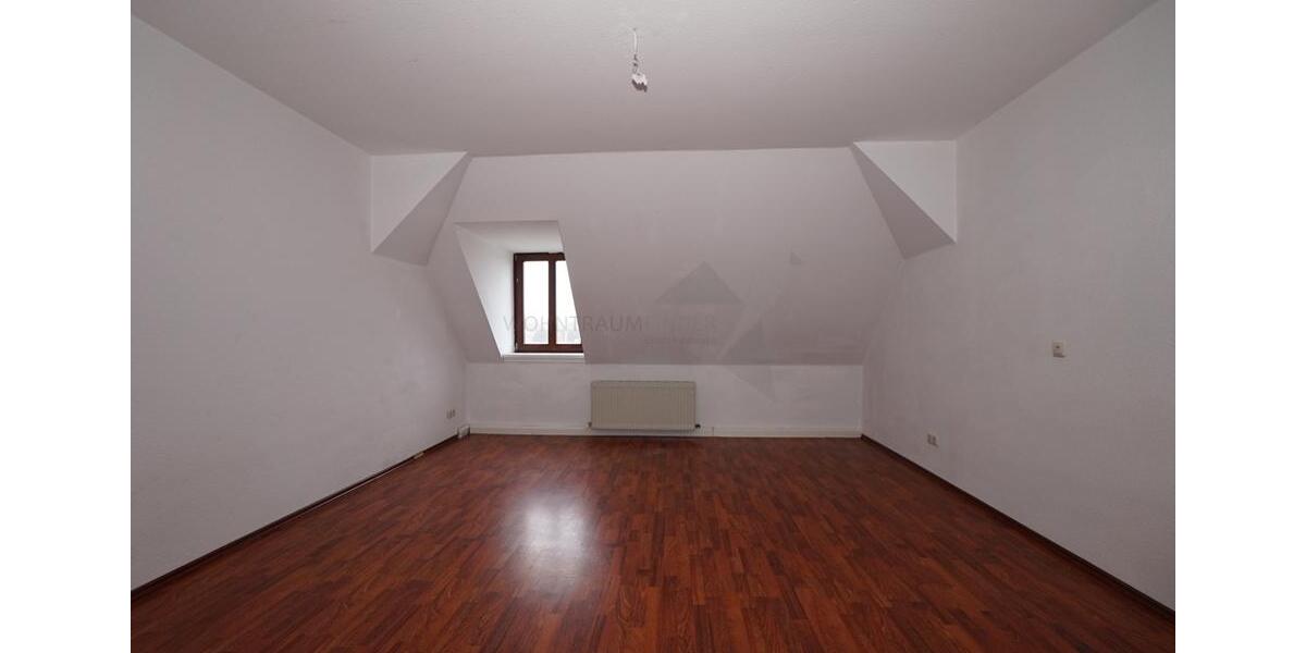 Etagenwohnung Zwickau - 4 Zimmer, 95 m&sup2;, 525&euro; | Angebot:26381226