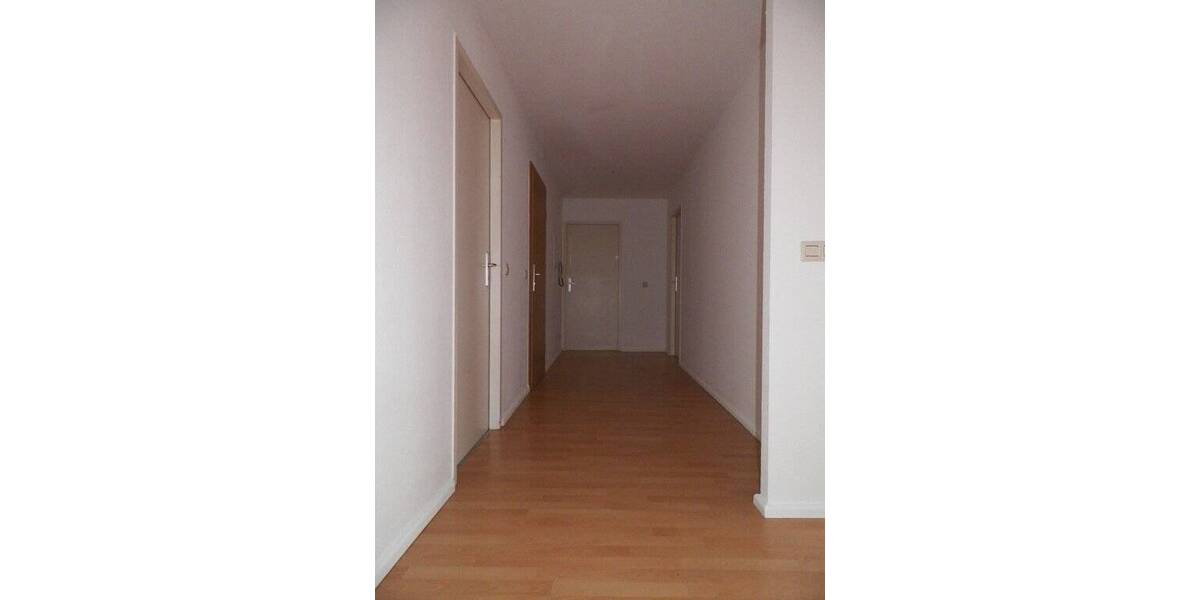 Etagenwohnung Zwickau Innenstadt - 3 Zimmer, 75 m&sup2;, 455&euro; | Angebot:25734789