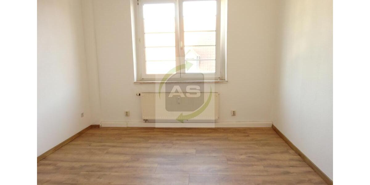 Etagenwohnung Zwickau - 2 Zimmer, 53 m&sup2;, 340&euro; | Angebot:23779149