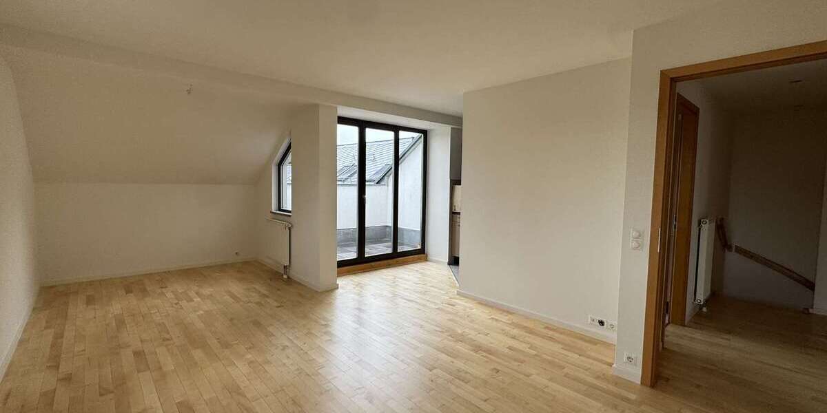 Etagenwohnung Zwickau - 3 Zimmer, 69 m&sup2;, 640&euro; | Angebot:25756174