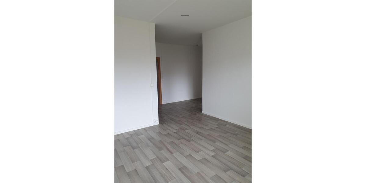 Etagenwohnung Glauchau - 4 Zimmer, 67 m&sup2;, 440&euro; | Angebot:25591473