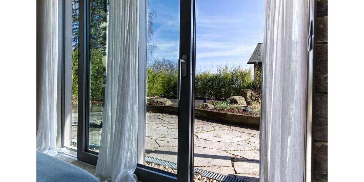 Etagenwohnung Zwickau Cainsdorf - 2 Zimmer, 68 m&sup2;, 1.200&euro; | Angebot:24742174