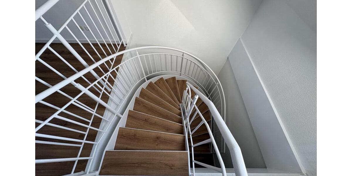 Dachgeschoßwohnung Zwickau - 2 Zimmer, 74 m&sup2;, 485&euro; | Angebot:25254334