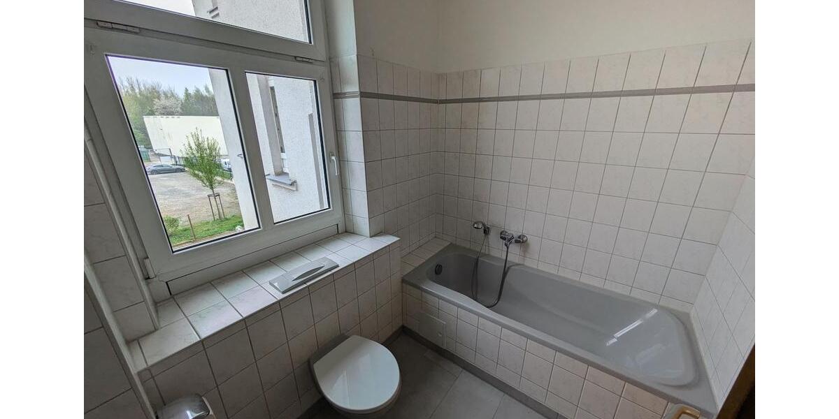 Etagenwohnung Zwickau - 1 Zimmer, 36 m&sup2;, 190&euro; | Angebot:25945647