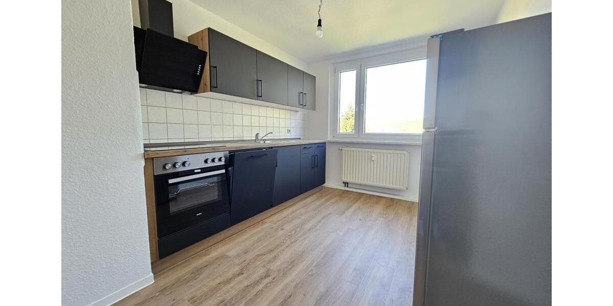 Dachgeschoßwohnung Aue-Bad Schlema Bad Schlema - 3 Zimmer, 84 m&sup2;, 463&euro; | Angebot:26251360