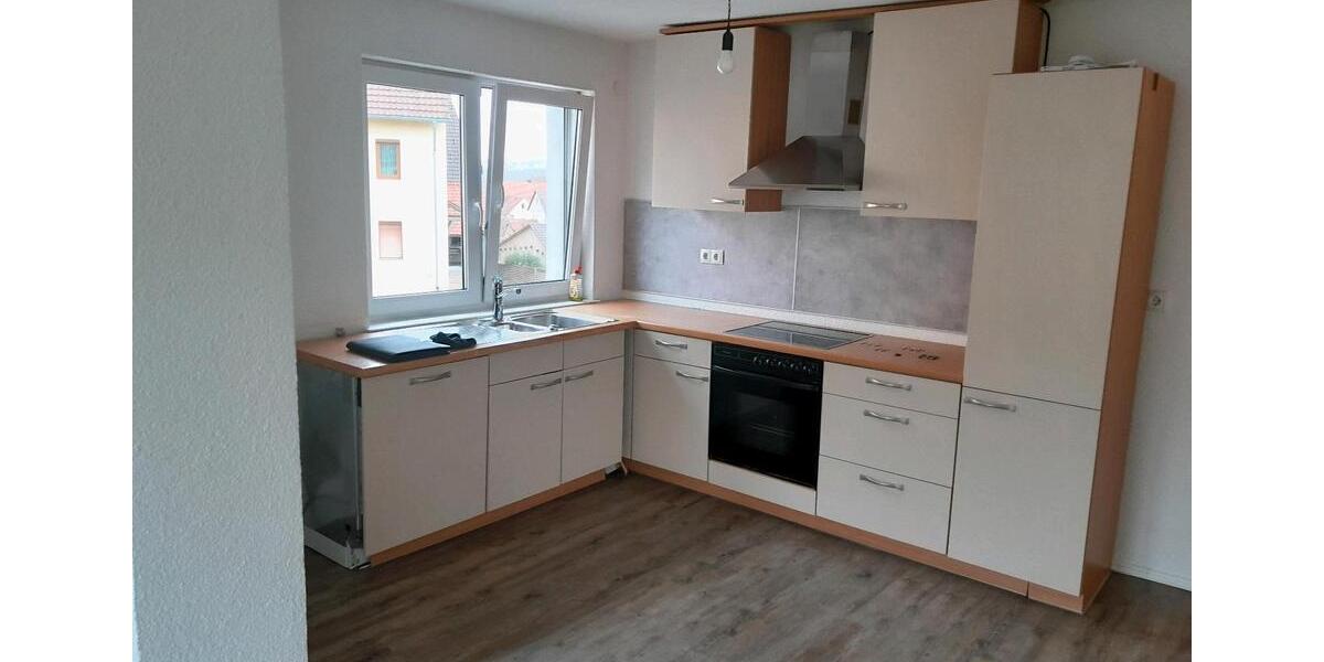 Etagenwohnung Ronneburg - 4 Zimmer, 105 m&sup2;, 1.380&euro; | Angebot:25417077