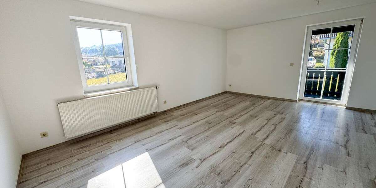 Etagenwohnung Schwarzenberg OT Neuwelt Neuwelt - 3 Zimmer, 76 m&sup2;, 419&euro; | Angebot:25372112
