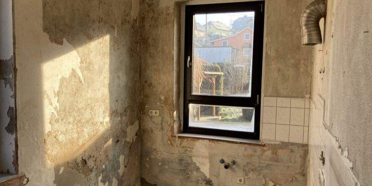 Mehrfamilienhaus, Wohnhaus Heinsdorfergrund Unterheinsdorf - 9 Zimmer, 180 m&sup2;, 50.000&euro; | Angebot:25707394