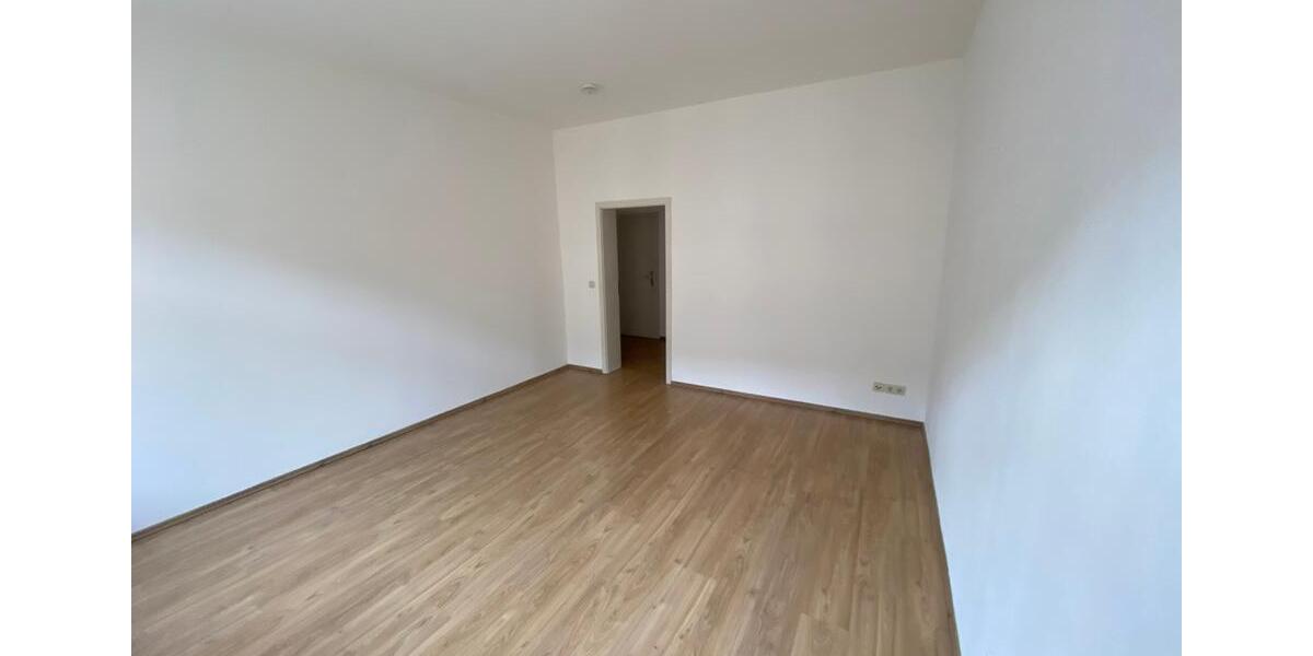 Etagenwohnung Zwickau - 2 Zimmer, 59 m&sup2;, 349&euro; | Angebot:25533207