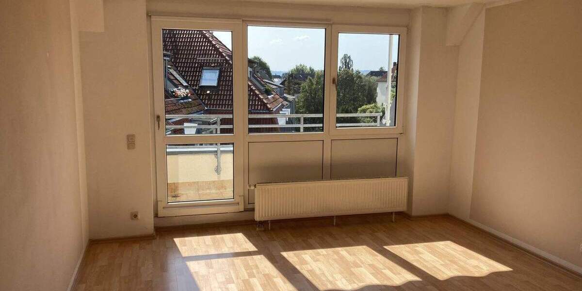 Etagenwohnung Zwickau Pölbitz - 2 Zimmer, 57 m&sup2;, 74.000&euro; | Angebot:25707419