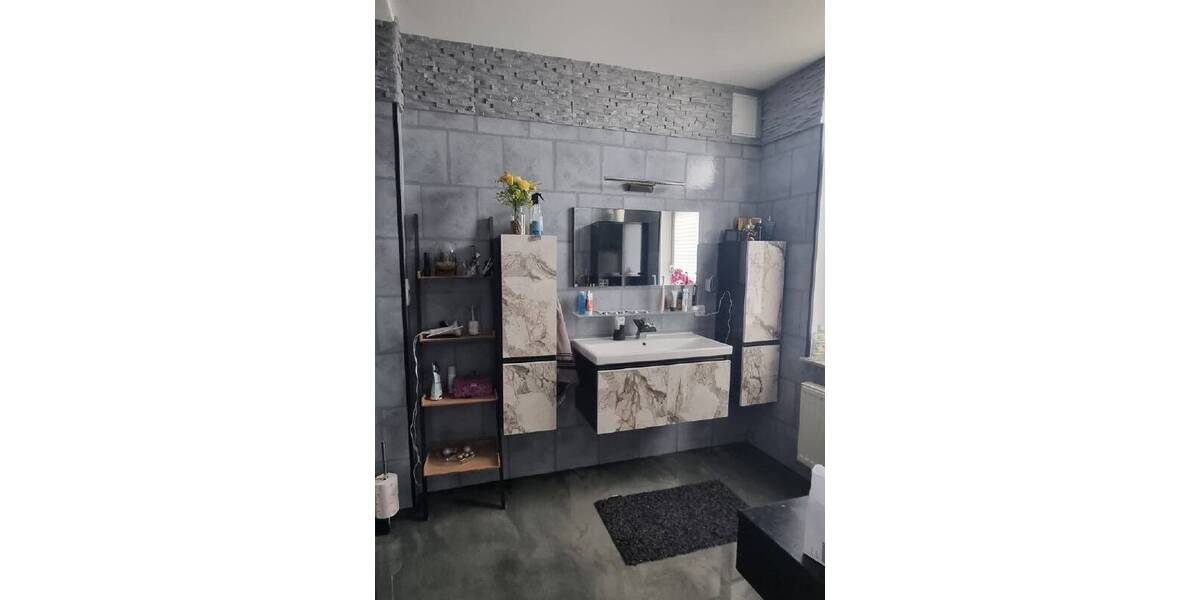 Mehrfamilienhaus, Wohnhaus Crimmitschau - 6 Zimmer, 206 m&sup2;, 259.000&euro; | Angebot:25926457