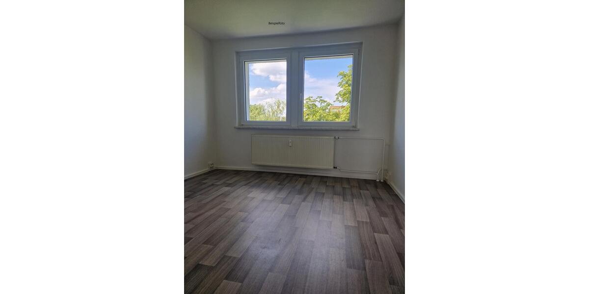 Etagenwohnung Glauchau - 3 Zimmer, 57 m&sup2;, 360&euro; | Angebot:25721638