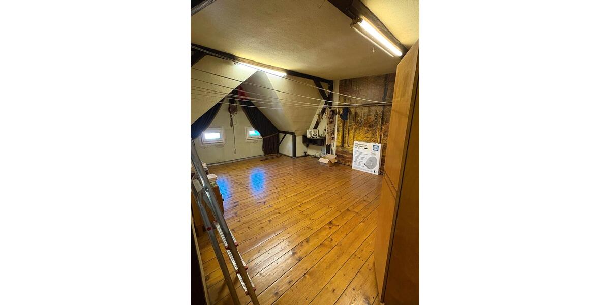 Reihenhaus Reichenbach im Vogtland - 6 Zimmer, 140 m&sup2;, 130.000&euro; | Angebot:25418602
