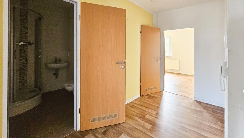 Etagenwohnung Zwickau Neuplanitz - 2 Zimmer, 58 m&sup2;, 377&euro; | Angebot:25569434