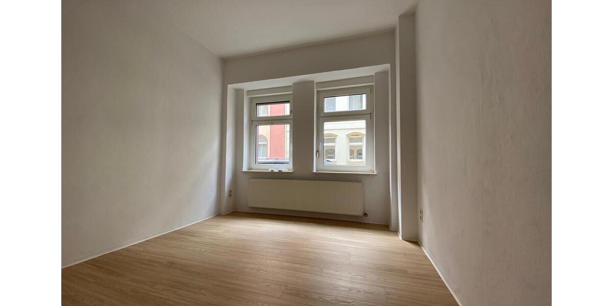 Etagenwohnung Greiz - 3 Zimmer, 86 m&sup2;, 430&euro; | Angebot:25550351