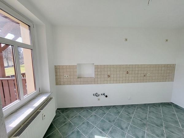 Etagenwohnung Reichenbach im Vogtland - 3 Zimmer, 71 m&sup2;, 425&euro; | Angebot:25442741