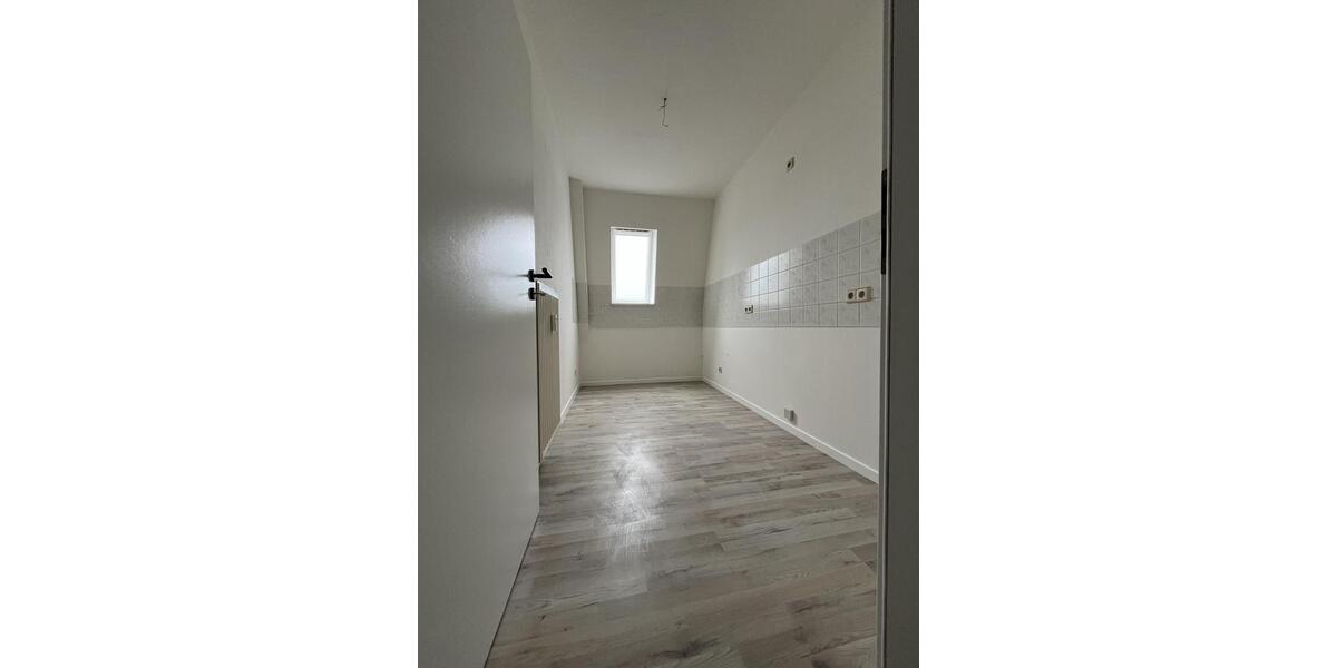 Dachgeschoßwohnung Zwickau Zwickau-Nord - 3 Zimmer, 79 m&sup2;, 460&euro; | Angebot:26661294