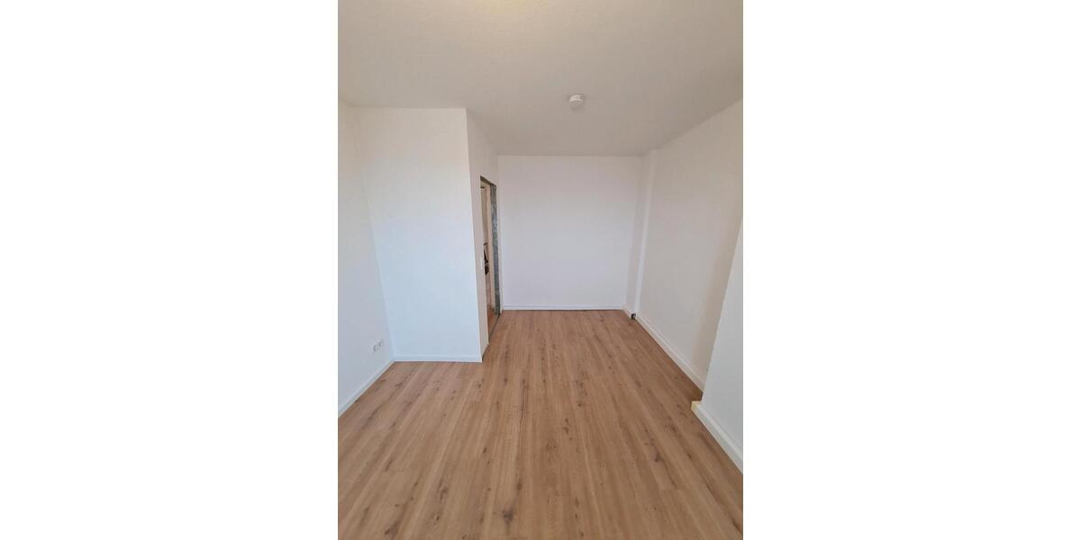 Dachgeschoßwohnung Hohenstein-Ernstthal Ernstthal - 2 Zimmer, 41 m&sup2;, 250&euro; | Angebot:25027094