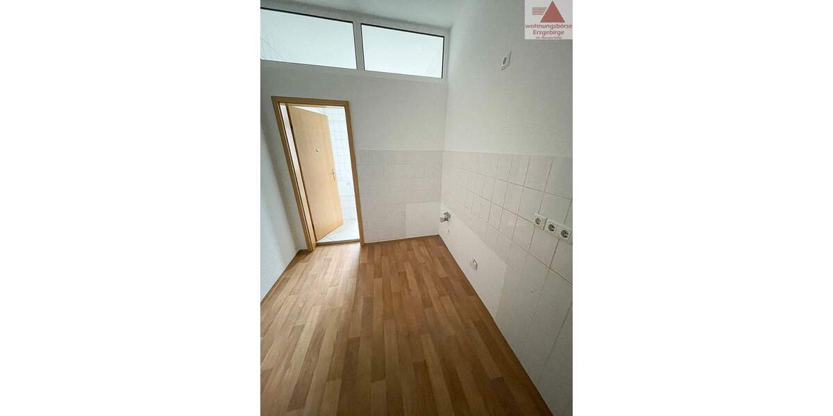 Etagenwohnung Aue Aue - 3 Zimmer, 65 m&sup2;, 325&euro; | Angebot:25688303
