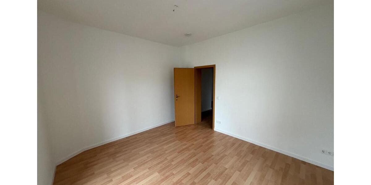 Erdgeschoßwohnung Zwickau - 2 Zimmer, 54 m&sup2;, 305&euro; | Angebot:23294029