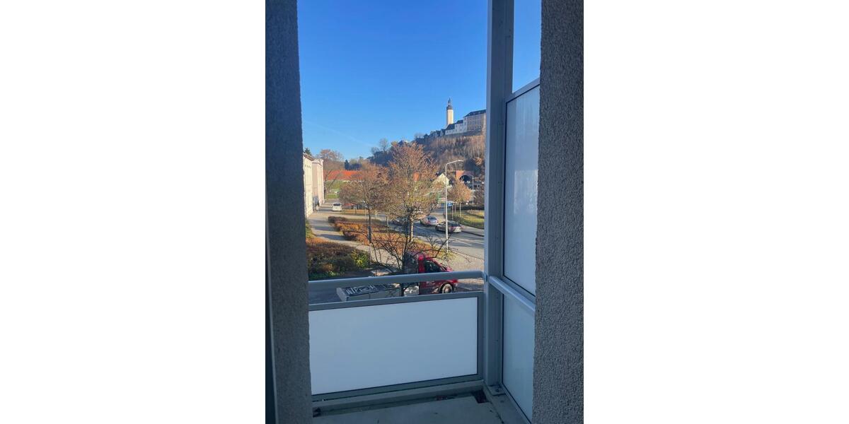 Erdgeschoßwohnung Greiz - 3 Zimmer, 90 m&sup2;, 750&euro; | Angebot:25571969