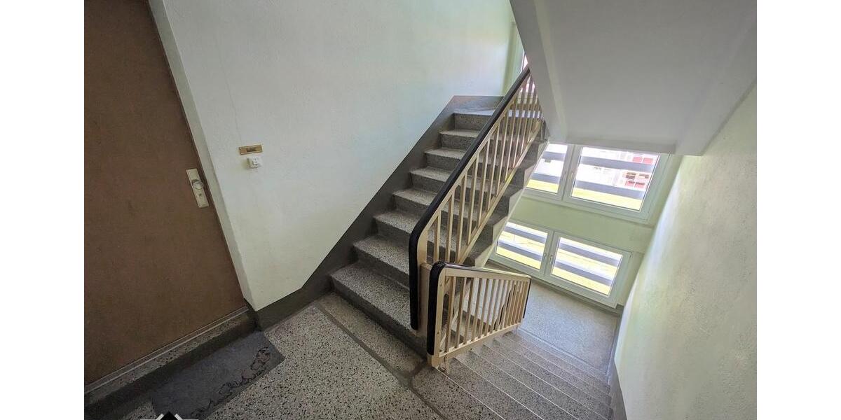 Etagenwohnung Limbach-Oberfrohna Oberfrohna - 3 Zimmer, 60 m&sup2;, 375&euro; | Angebot:25945666