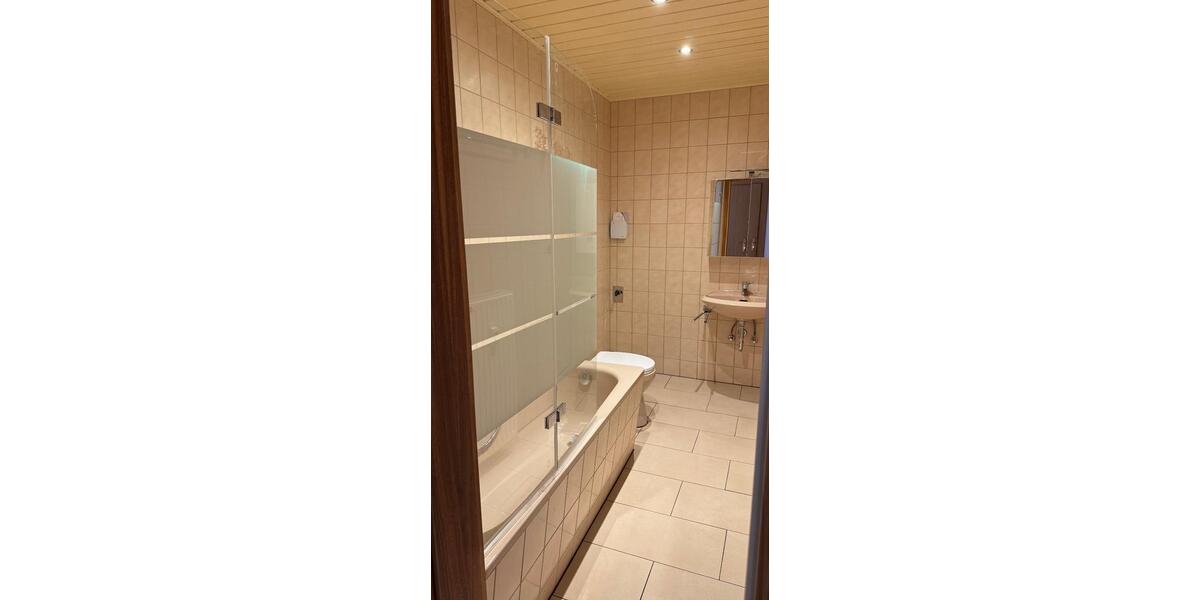 Etagenwohnung Lichtentanne - 3 Zimmer, 58 m&sup2;, 348&euro; | Angebot:24891371