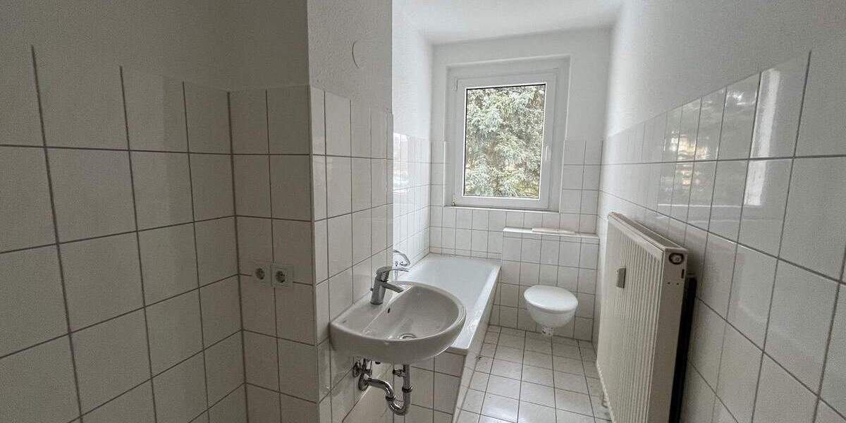 Etagenwohnung Zwickau Marienthal - 3 Zimmer, 60 m&sup2;, 370&euro; | Angebot:25985483