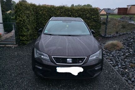 Seat Leon 108.000 km 12.300 &euro; Neukirchen 08459