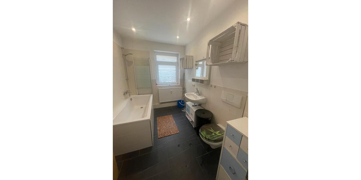 Etagenwohnung Greiz - 2 Zimmer, 58 m&sup2;, 575&euro; | Angebot:23693562