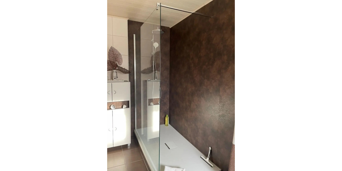 Etagenwohnung Meerane - 2 Zimmer, 66 m&sup2;, 390&euro; | Angebot:25726213