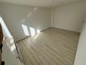 Etagenwohnung Glauchau - 3 Zimmer, 75 m&sup2;, 470&euro; | Angebot:25351034