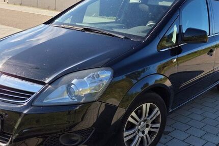 Opel Zafira 154.000 km 4.200 &euro; Glauchau 08371