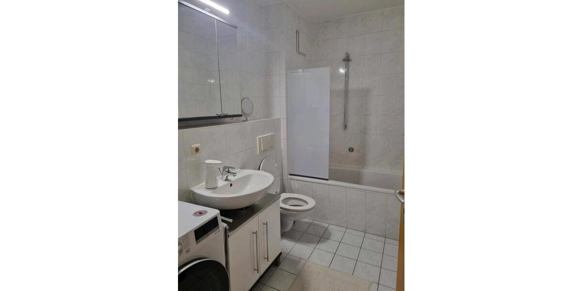 Erdgeschoßwohnung Zwickau - 3 Zimmer, 76 m&sup2;, 530&euro; | Angebot:25824218