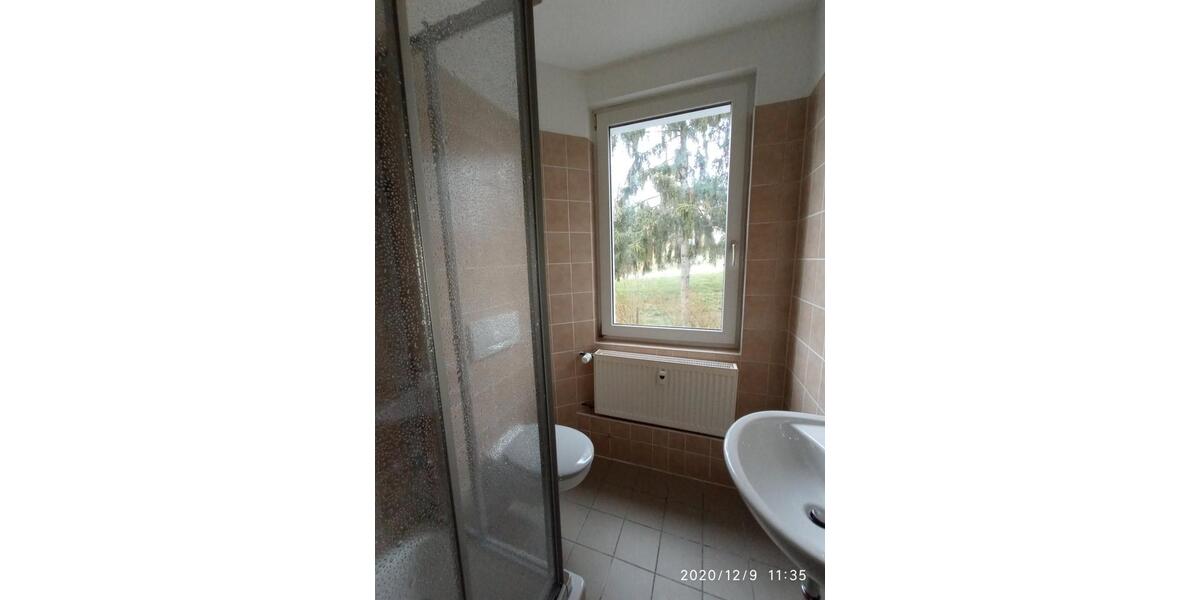 Etagenwohnung Schmölln - 2 Zimmer, 49 m&sup2;, 300&euro; | Angebot:24177620