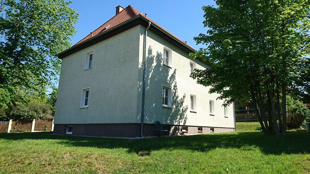 Etagenwohnung Werdau - 2 Zimmer, 44 m&sup2;, 244&euro; | Angebot:25390658