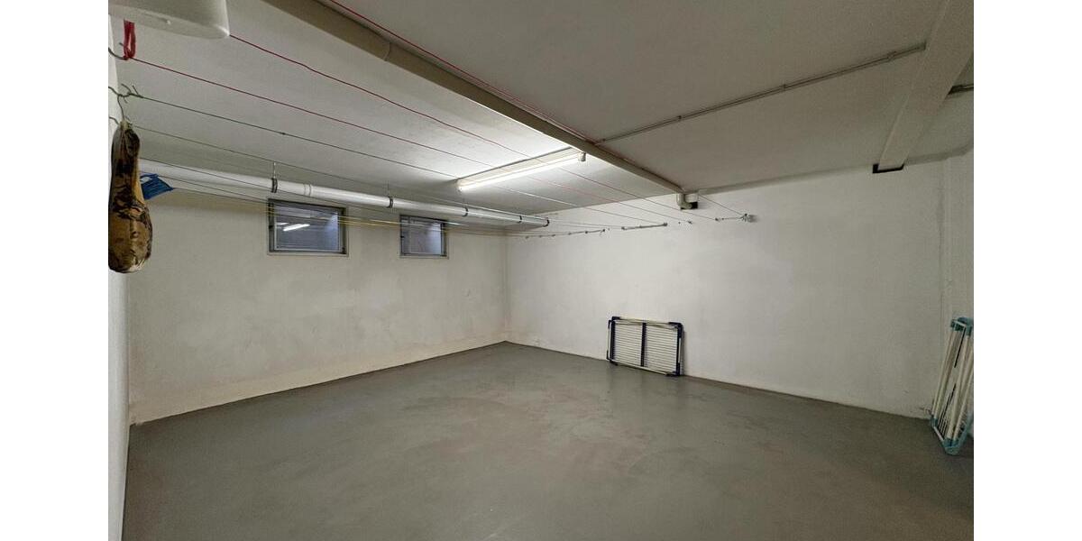 Etagenwohnung Zwickau Neuplanitz - 3 Zimmer, 81 m&sup2;, 540&euro; | Angebot:23791641